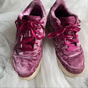 Velvet Nike Womens 6.5
